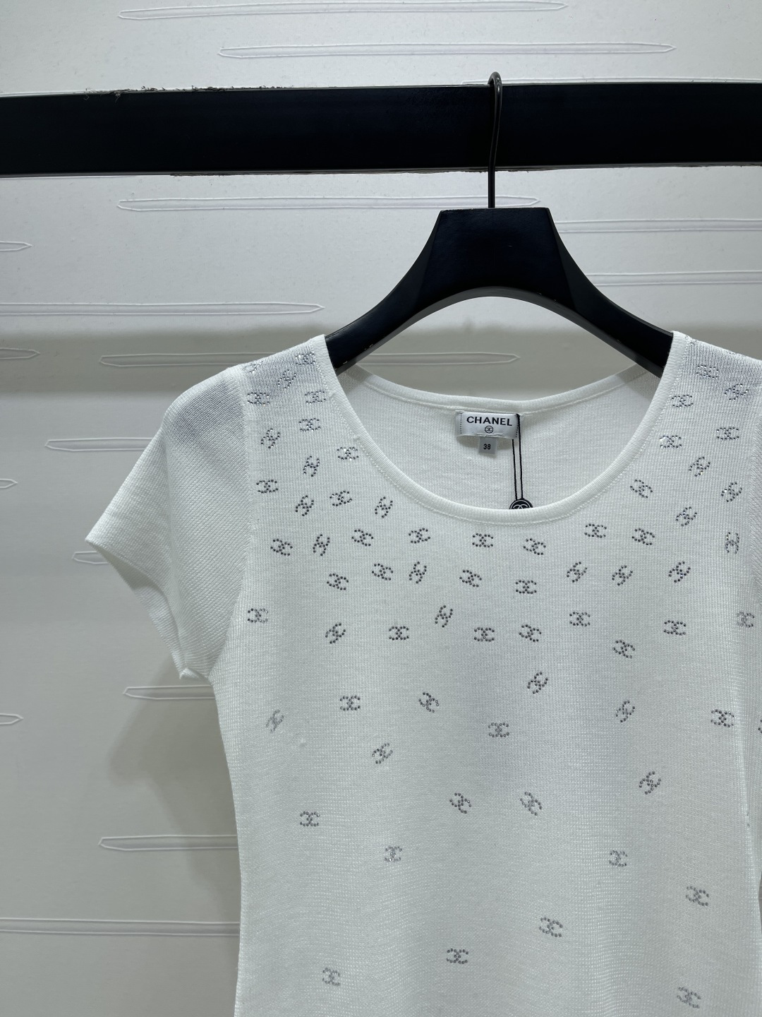 Women's short sleeves